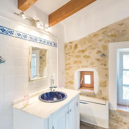Beautiful In With Kitchen
