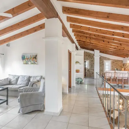 Holiday home Beautiful In With Kitchen *