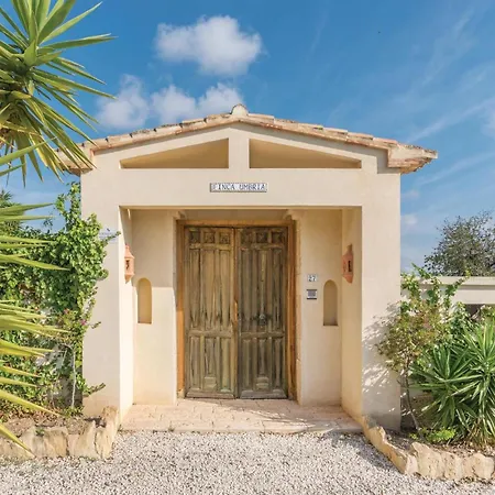 Beautiful In With Kitchen Holiday home